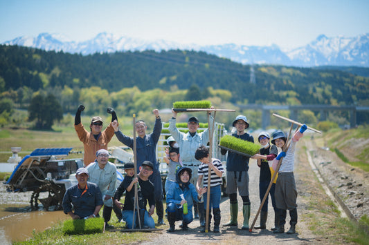 日帰り農業体験　大人からこどもまで笑顔で田植え　新潟県糸魚川市